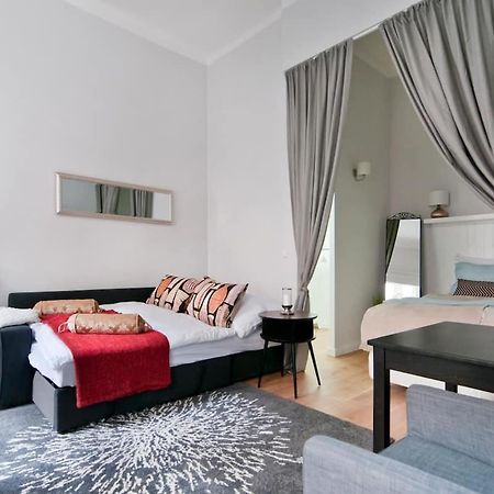 ⍟Luxurious And Bright⍟ 5 Min Walk To City Center Apartment Wien Ngoại thất bức ảnh