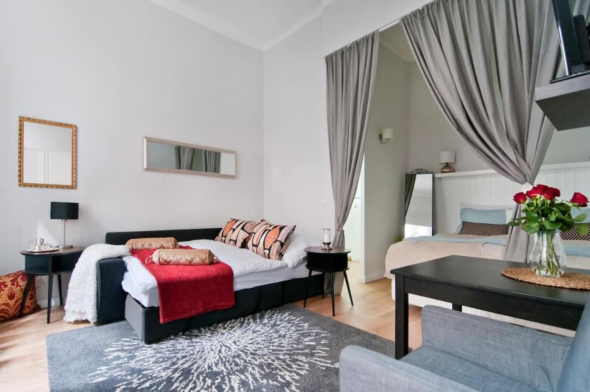 ⍟Luxurious And Bright⍟ 5 Min Walk To City Center Apartment Wien Ngoại thất bức ảnh