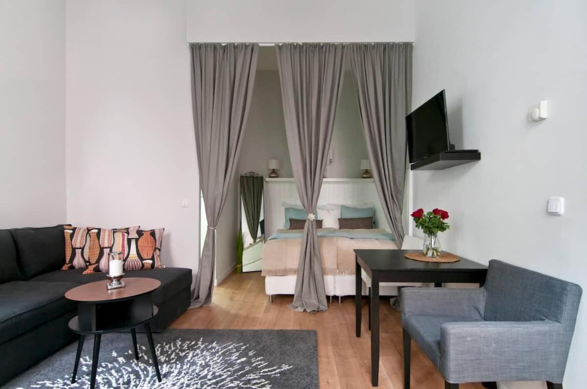 ⍟Luxurious And Bright⍟ 5 Min Walk To City Center Apartment Wien Ngoại thất bức ảnh